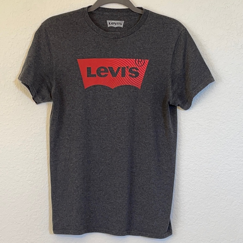Levi Gray & red logo Graphic tee Mens Small